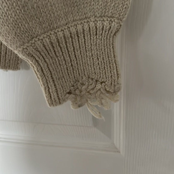 Wildfox Let’s Stay Home sweater - Picture 3 of 10